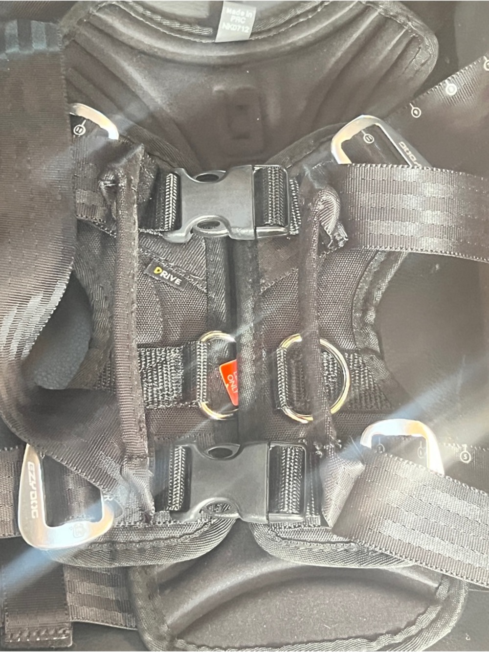 EZDog Drive Black Dog Car Harness with Reflective Trim - Picture 6 of 10